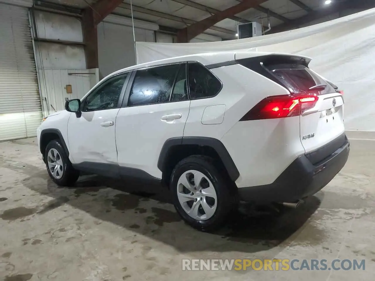2 Photograph of a damaged car 2T3F1RFV4RW468174 TOYOTA RAV4 2024