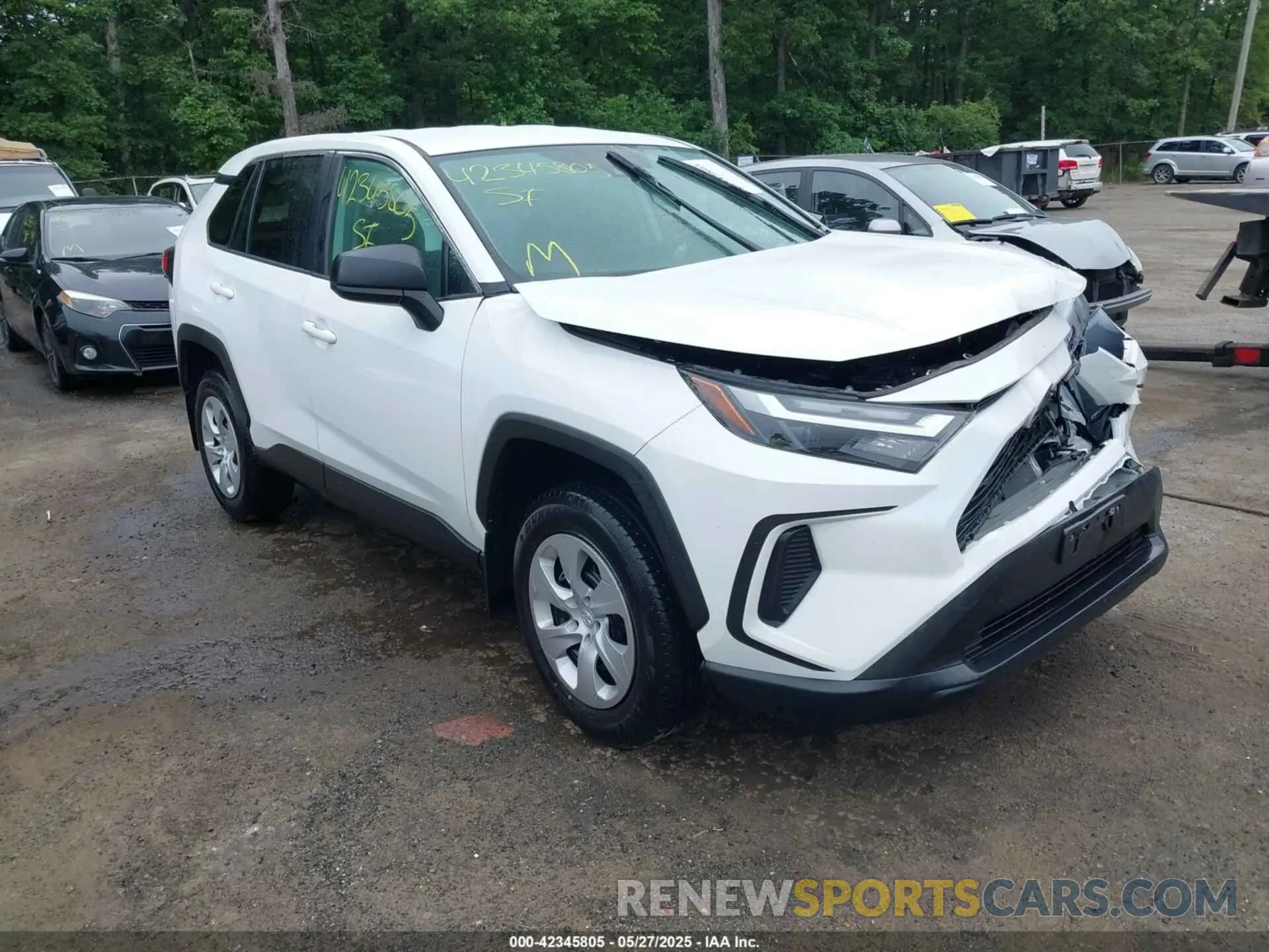 1 Photograph of a damaged car 2T3F1RFV5RC405859 TOYOTA RAV4 2024