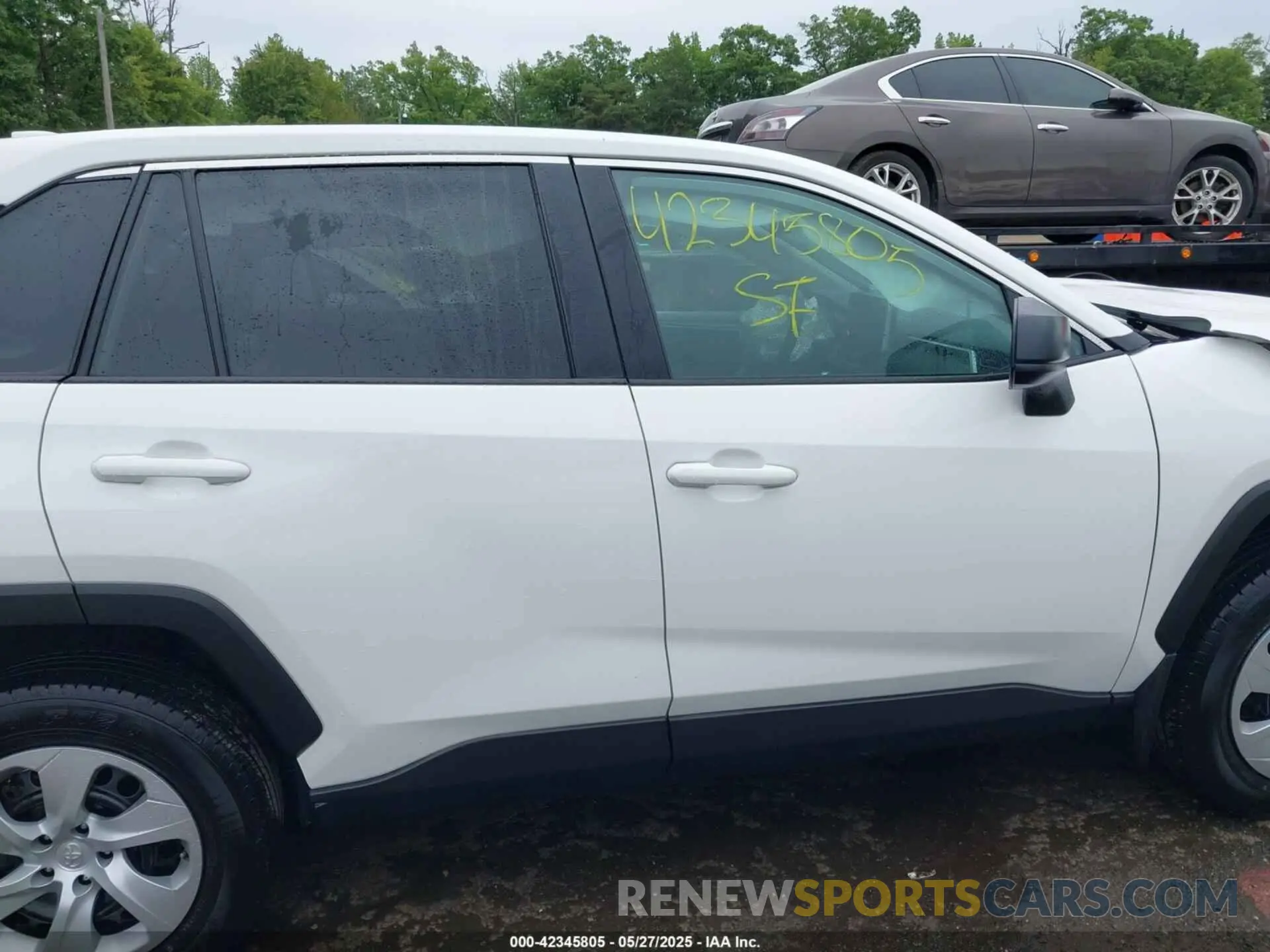 13 Photograph of a damaged car 2T3F1RFV5RC405859 TOYOTA RAV4 2024