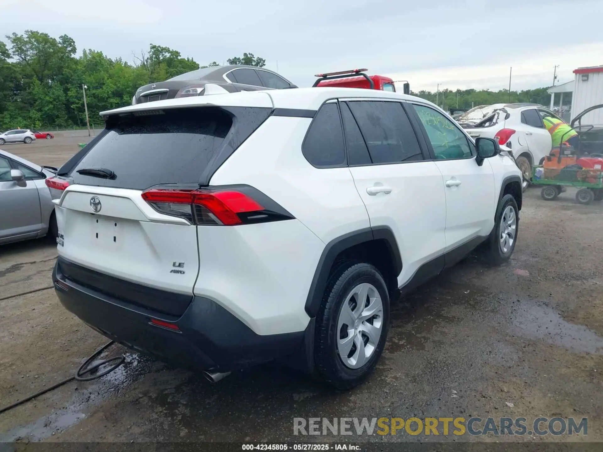 4 Photograph of a damaged car 2T3F1RFV5RC405859 TOYOTA RAV4 2024
