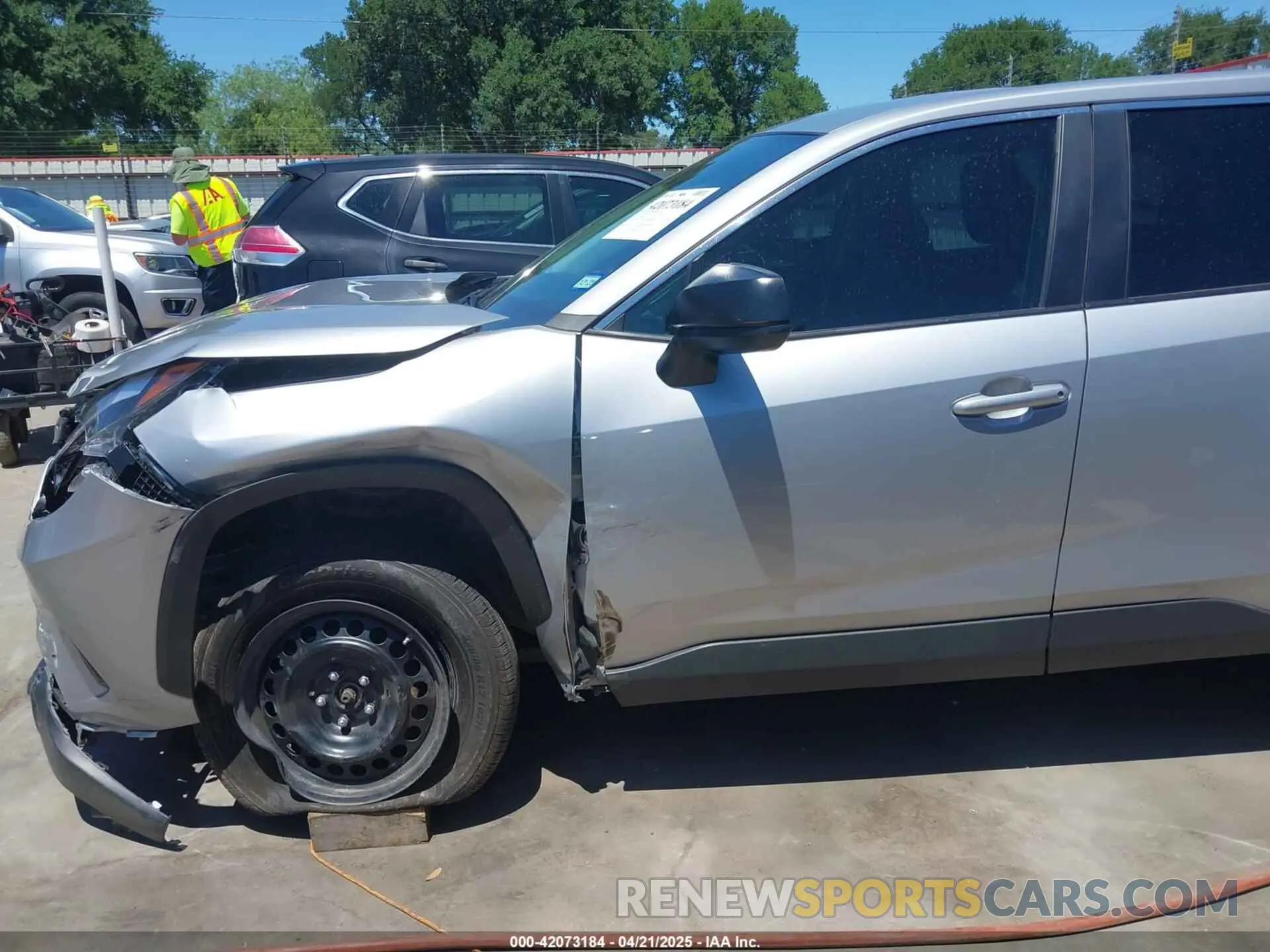 18 Photograph of a damaged car 2T3F1RFV5RW441937 TOYOTA RAV4 2024