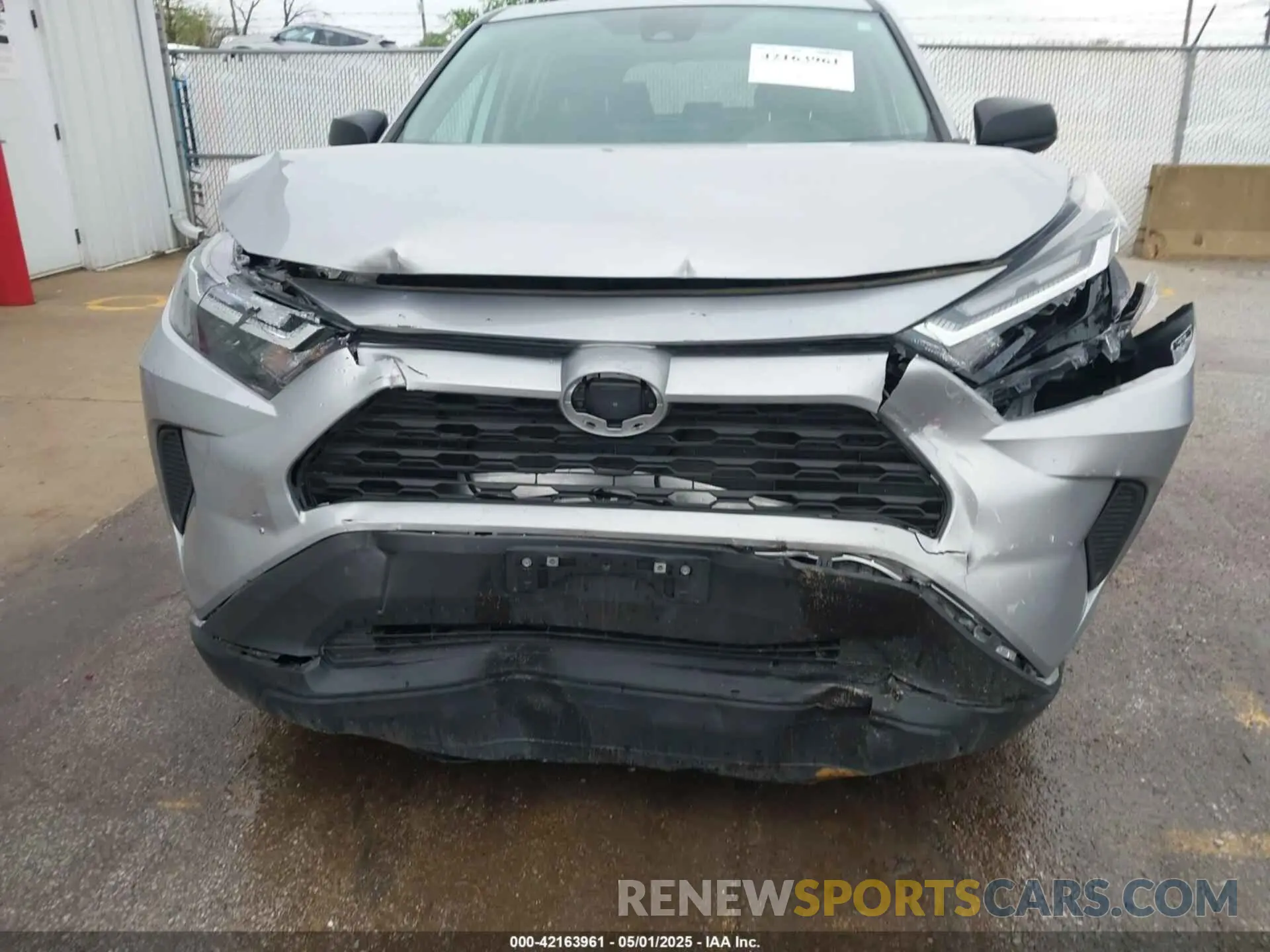 6 Photograph of a damaged car 2T3F1RFV6RC420807 TOYOTA RAV4 2024
