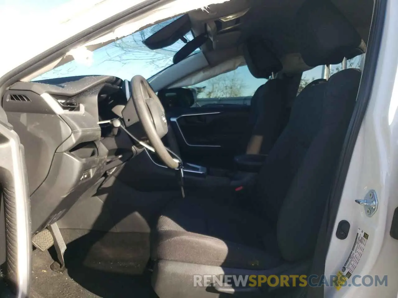 7 Photograph of a damaged car 2T3F1RFV6RC433105 TOYOTA RAV4 2024
