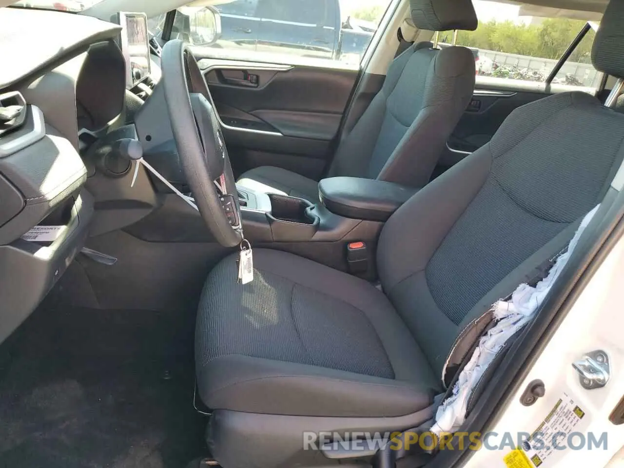 7 Photograph of a damaged car 2T3F1RFV6RC456934 TOYOTA RAV4 2024