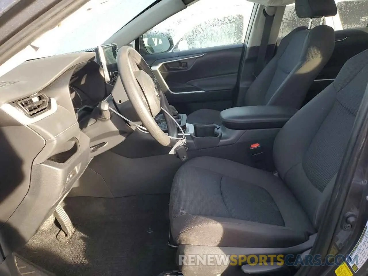 7 Photograph of a damaged car 2T3F1RFV6RW433569 TOYOTA RAV4 2024