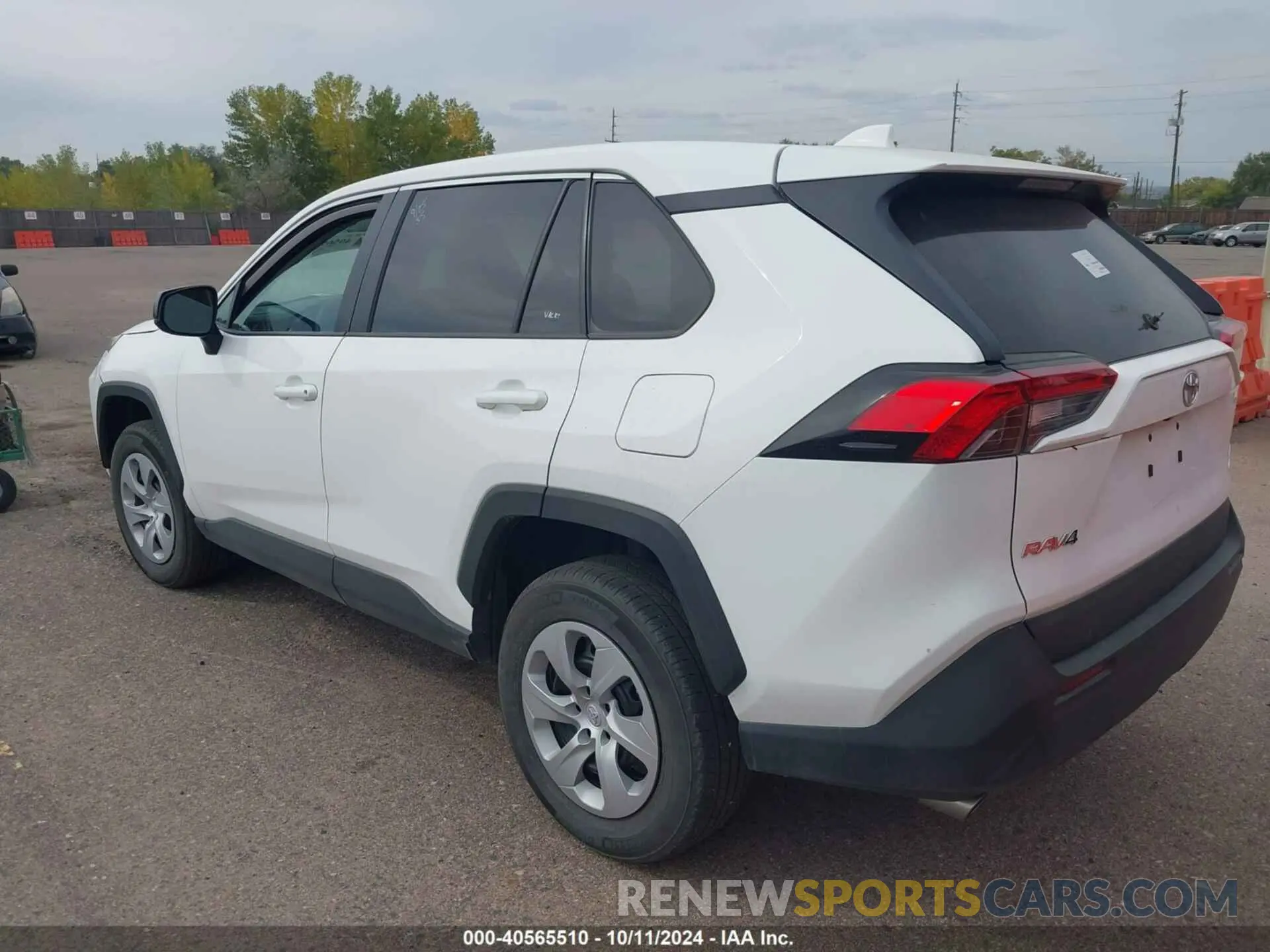 3 Photograph of a damaged car 2T3F1RFV6RW447424 TOYOTA RAV4 2024