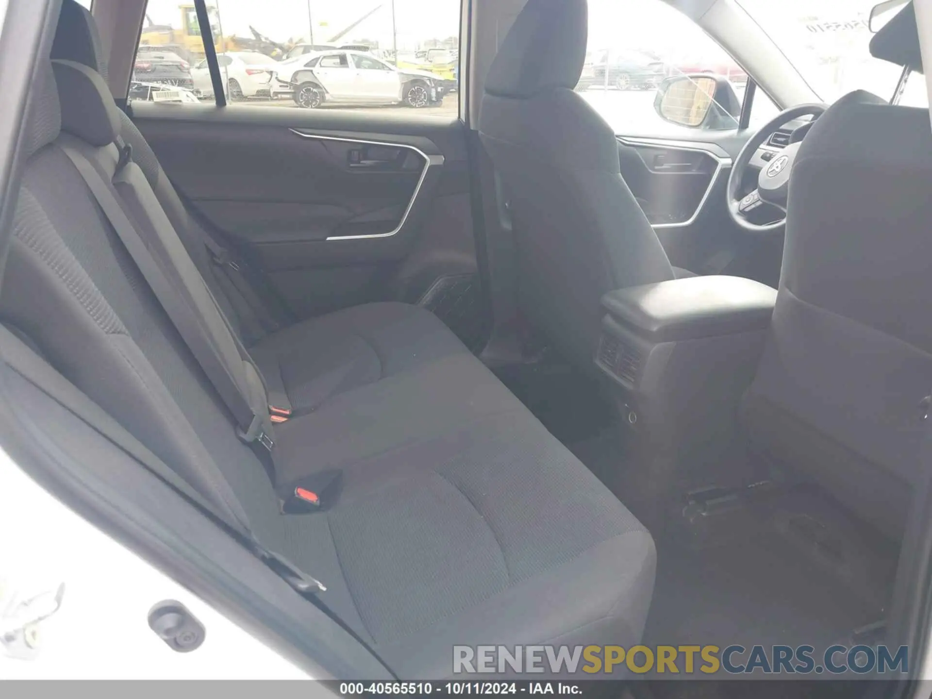 8 Photograph of a damaged car 2T3F1RFV6RW447424 TOYOTA RAV4 2024
