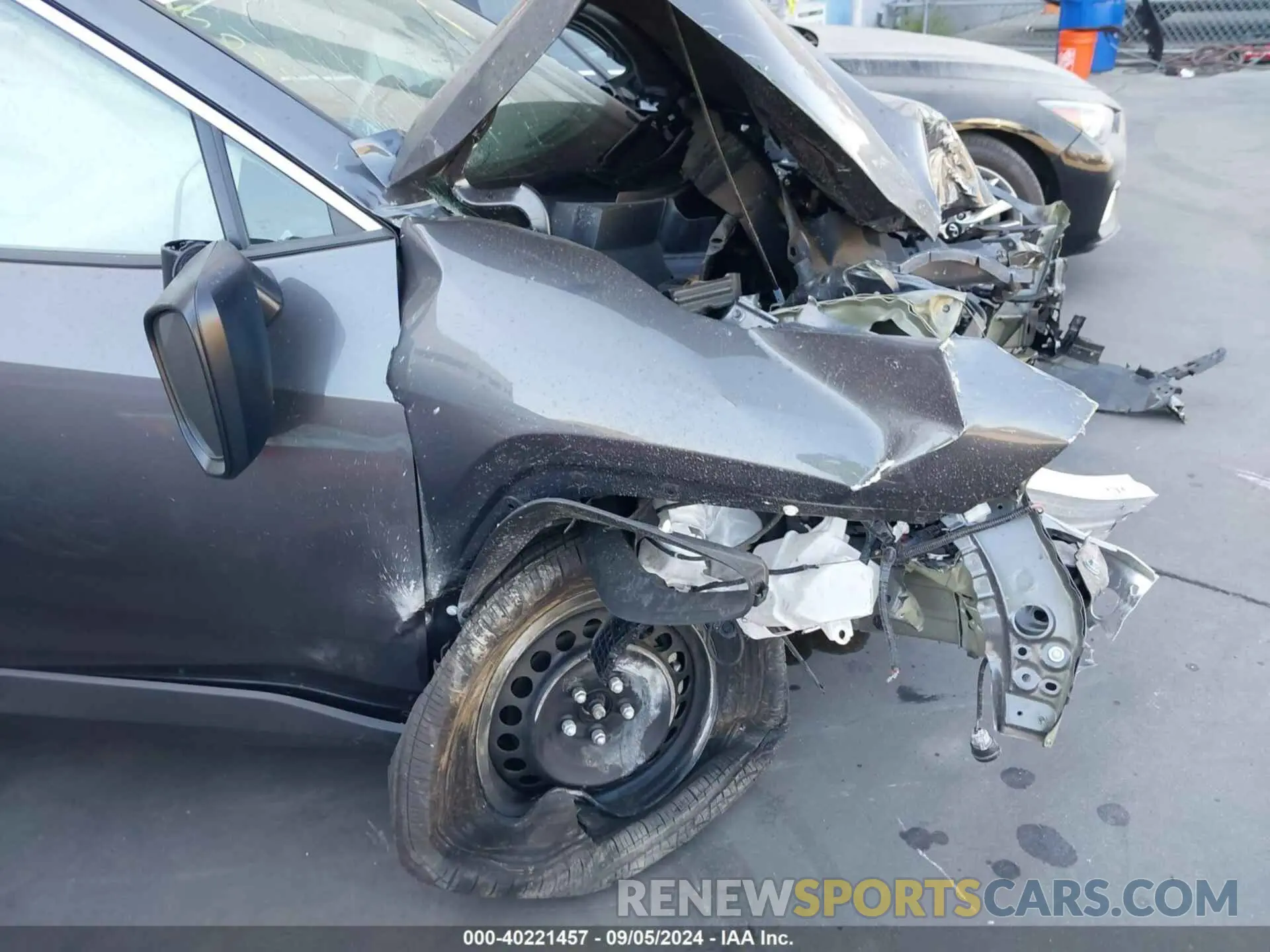 18 Photograph of a damaged car 2T3F1RFV7RW439025 TOYOTA RAV4 2024