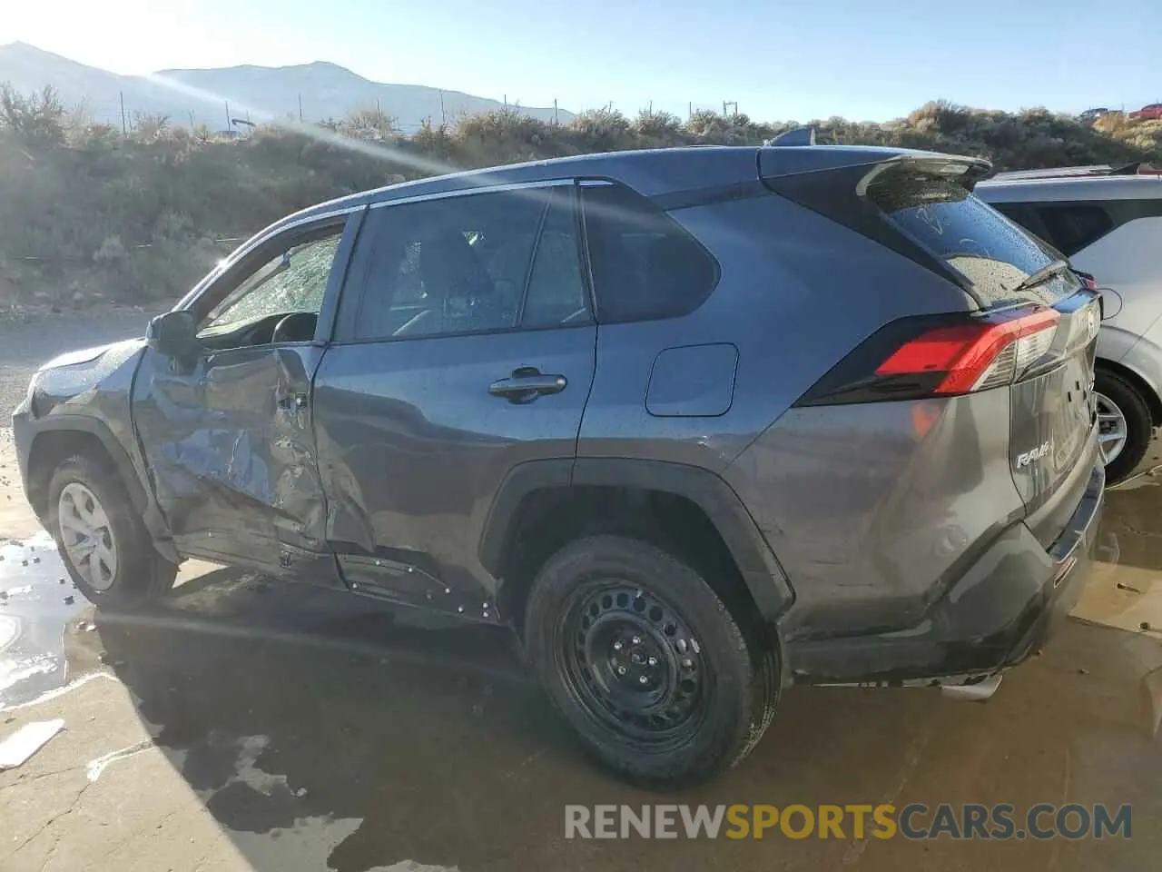 2 Photograph of a damaged car 2T3F1RFV9RC452487 TOYOTA RAV4 2024