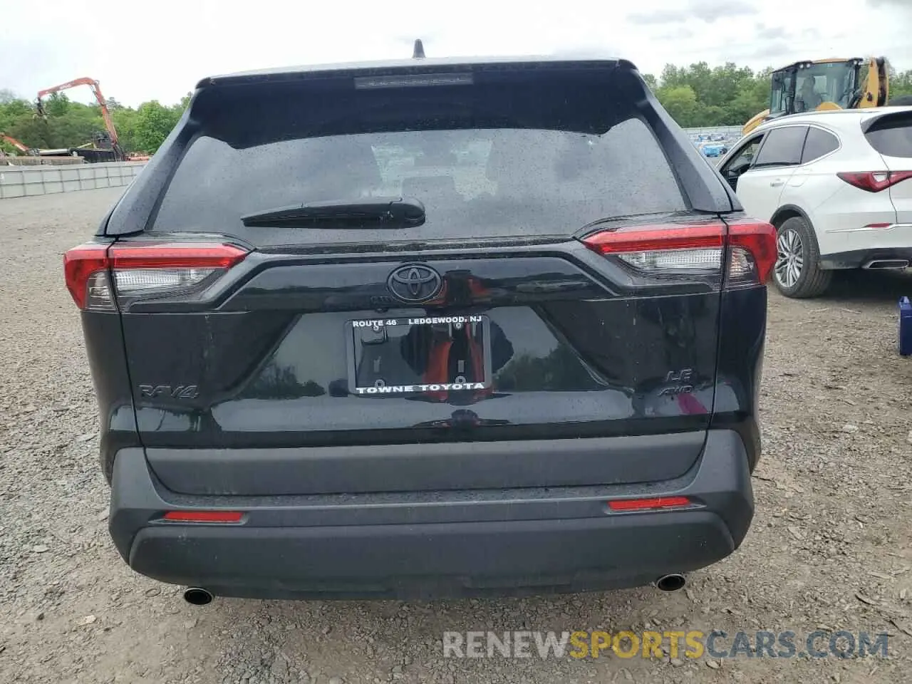6 Photograph of a damaged car 2T3F1RFV9RC461870 TOYOTA RAV4 2024