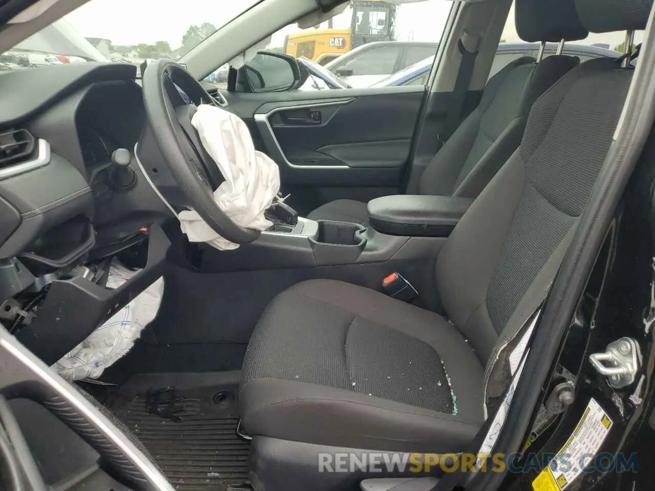 7 Photograph of a damaged car 2T3F1RFV9RC461870 TOYOTA RAV4 2024