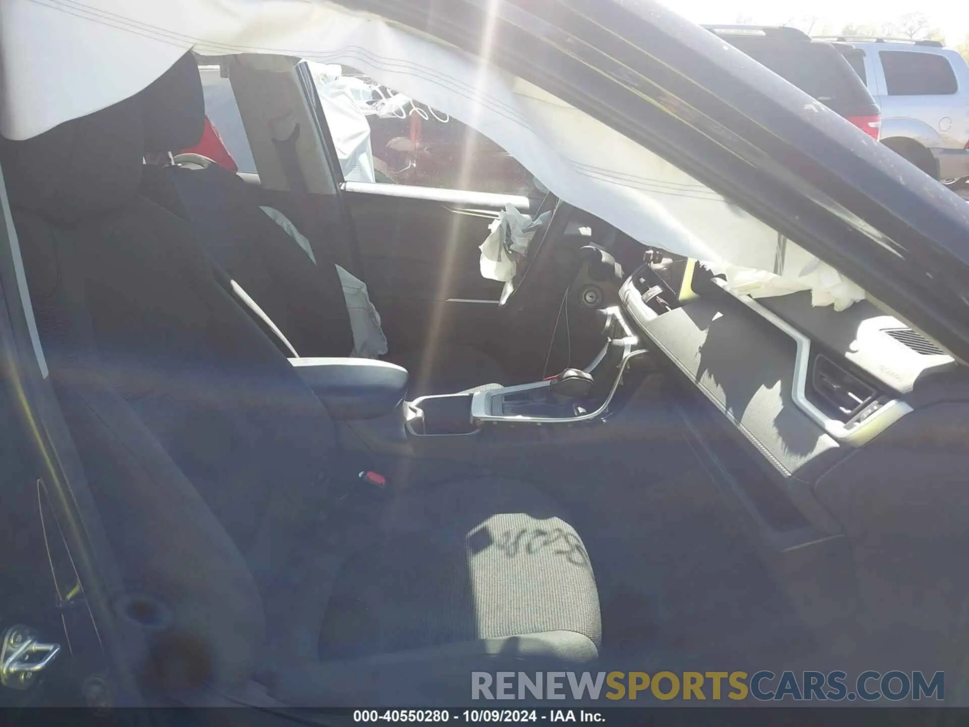 5 Photograph of a damaged car 2T3F1RFVXRC413682 TOYOTA RAV4 2024