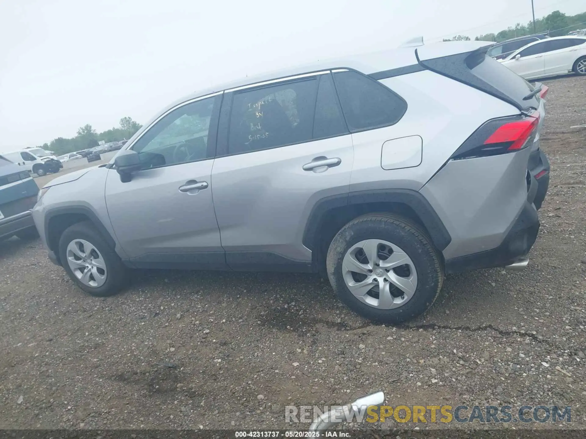 14 Photograph of a damaged car 2T3F1RFVXRC458850 TOYOTA RAV4 2024