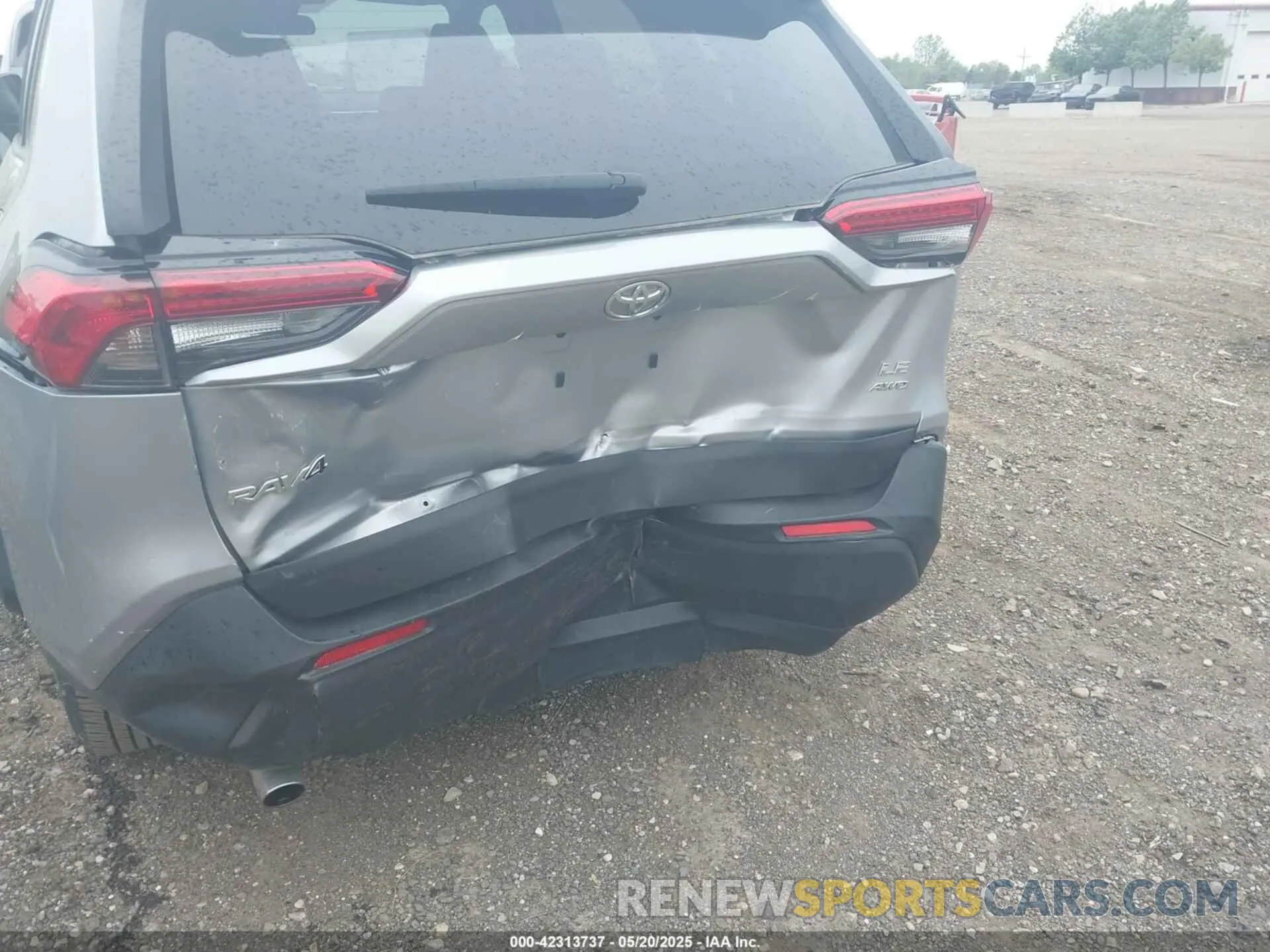 6 Photograph of a damaged car 2T3F1RFVXRC458850 TOYOTA RAV4 2024