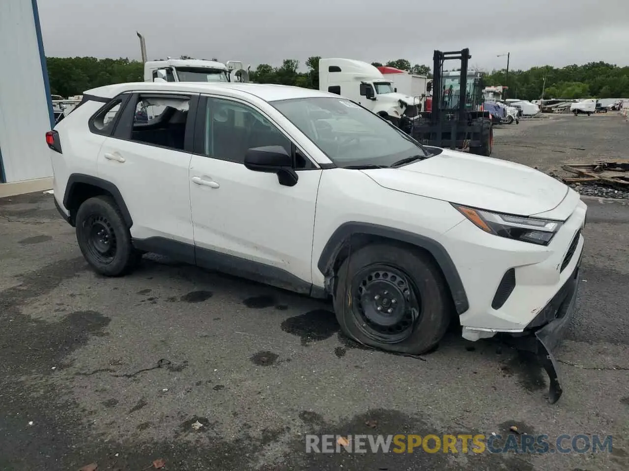 4 Photograph of a damaged car 2T3F1RFVXRC459237 TOYOTA RAV4 2024
