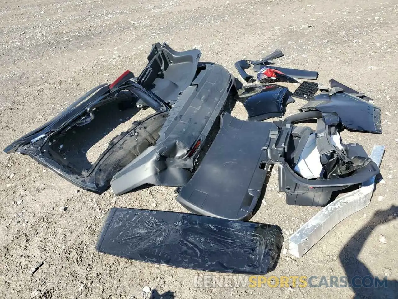 15 Photograph of a damaged car 2T3F1RFVXRC465412 TOYOTA RAV4 2024