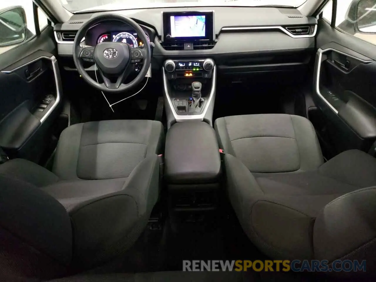 8 Photograph of a damaged car 2T3F1RFVXRW420503 TOYOTA RAV4 2024