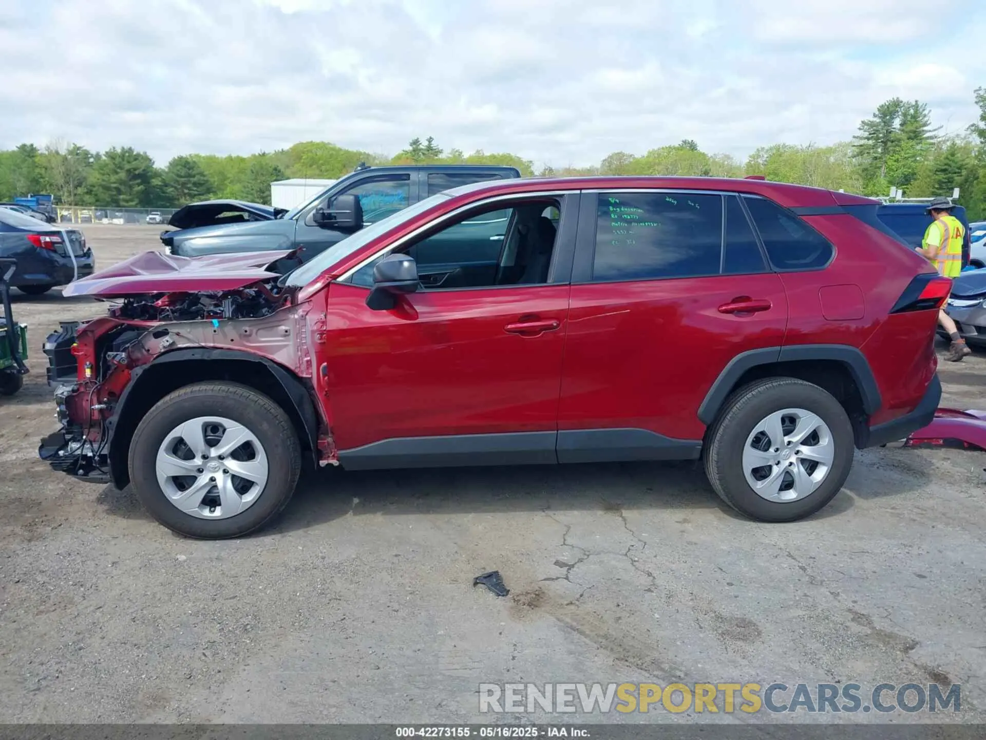 15 Photograph of a damaged car 2T3F1RFVXRW478031 TOYOTA RAV4 2024