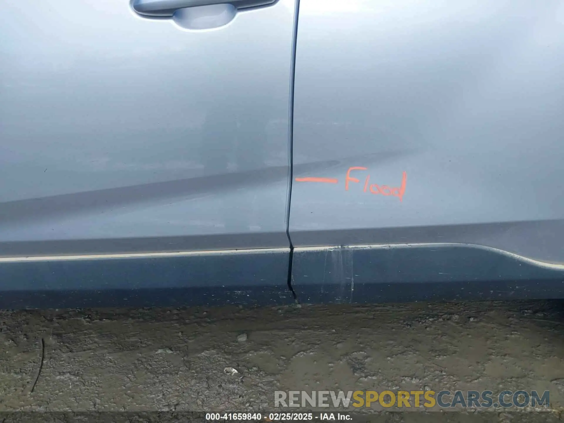 6 Photograph of a damaged car 2T3G1RFV2RC458961 TOYOTA RAV4 2024