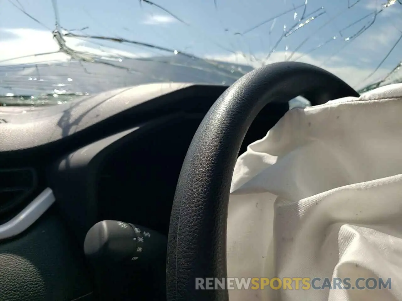 9 Photograph of a damaged car 2T3G1RFV2RW456321 TOYOTA RAV4 2024