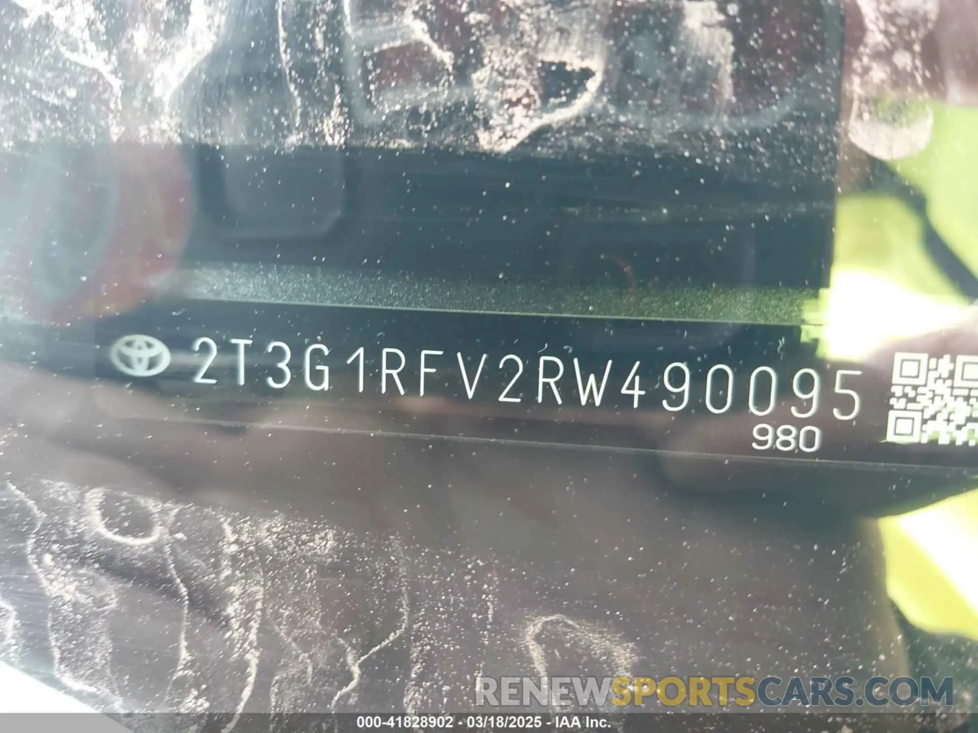 9 Photograph of a damaged car 2T3G1RFV2RW490095 TOYOTA RAV4 2024