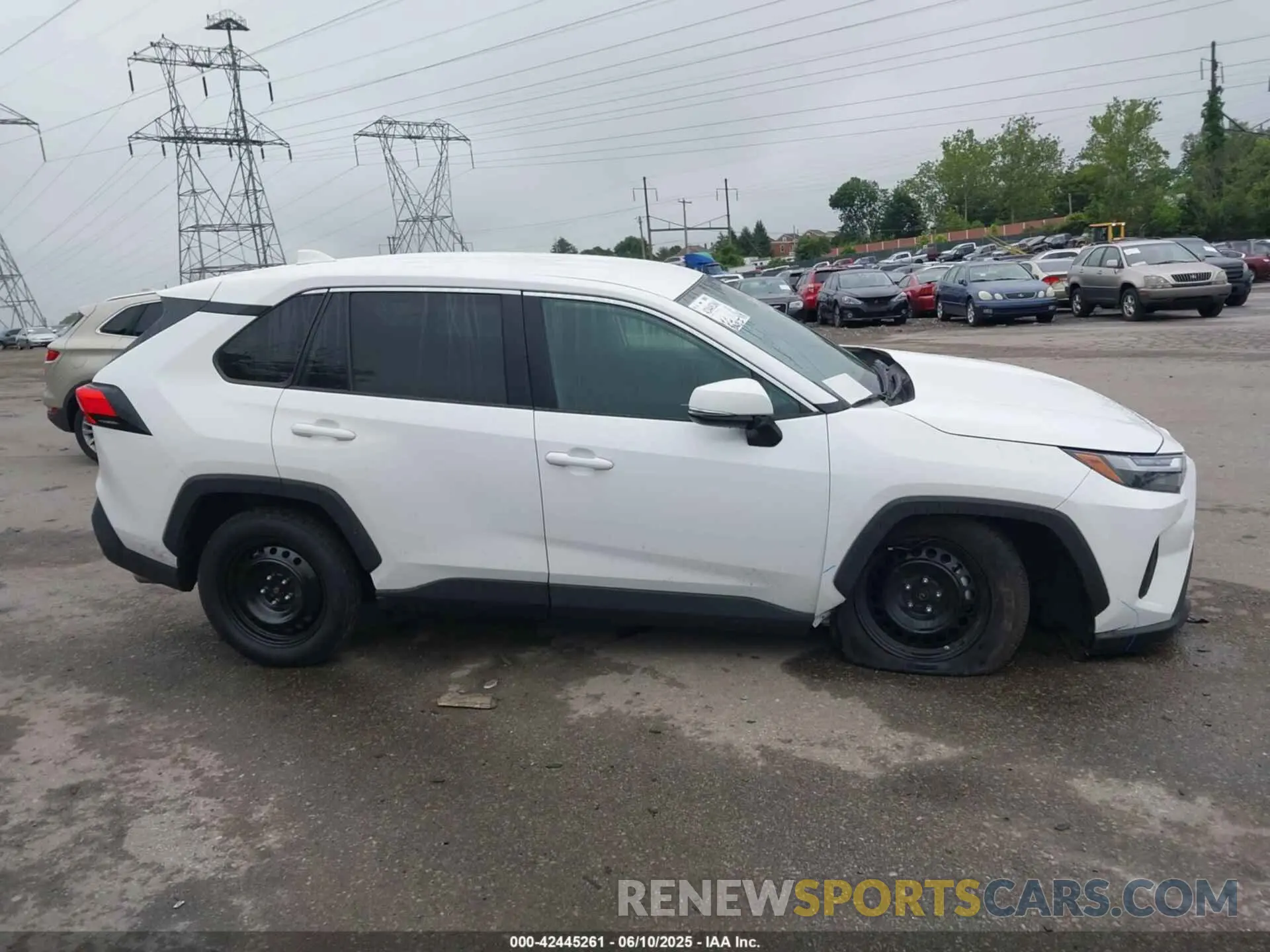 14 Photograph of a damaged car 2T3G1RFV3RC463800 TOYOTA RAV4 2024