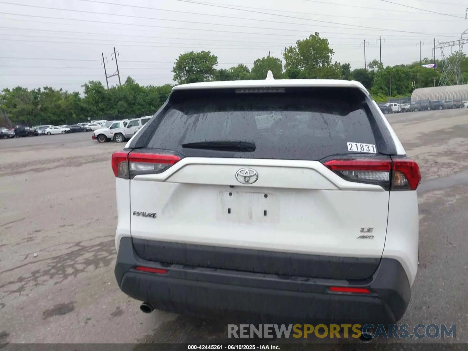 17 Photograph of a damaged car 2T3G1RFV3RC463800 TOYOTA RAV4 2024