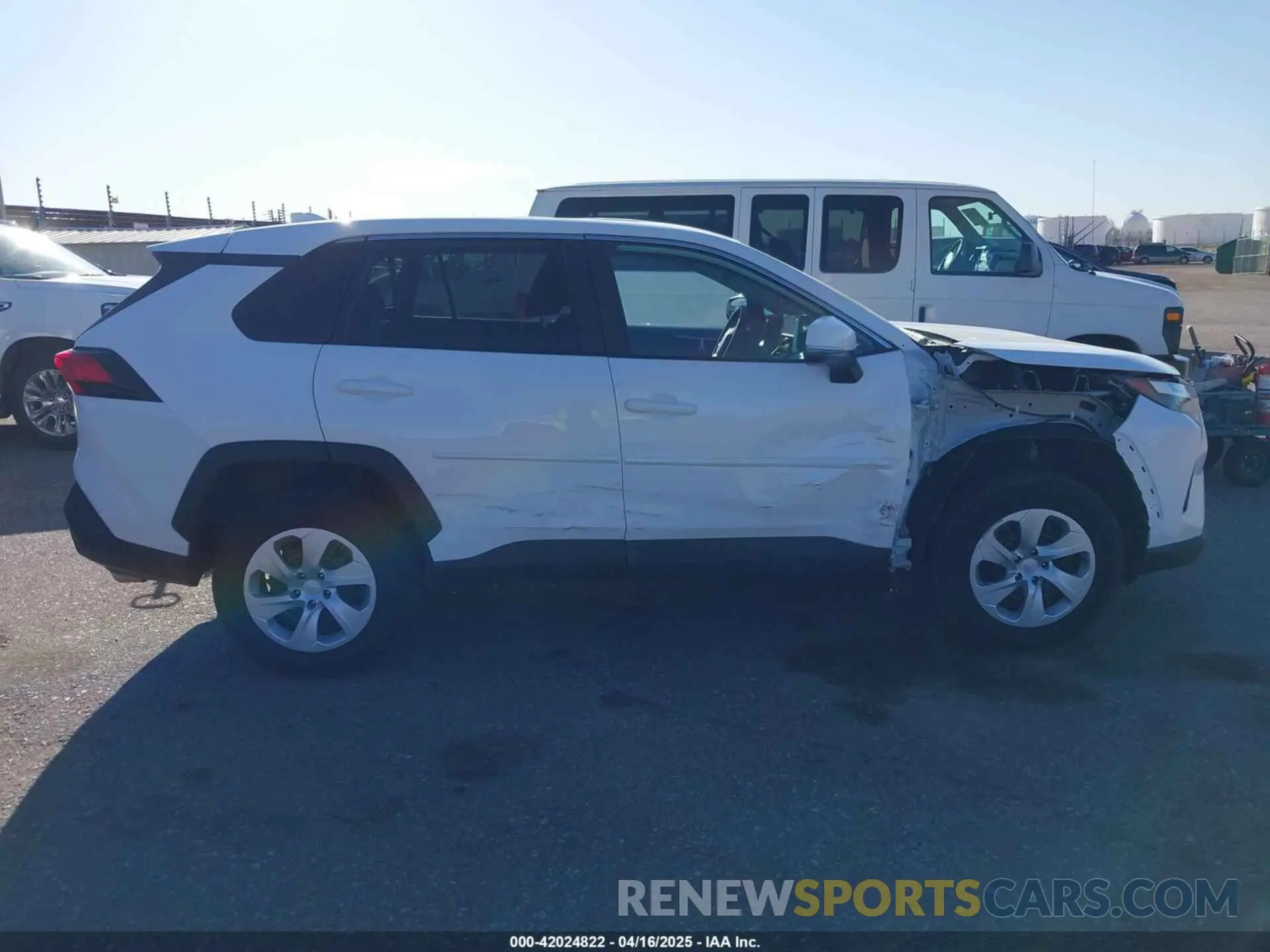 13 Photograph of a damaged car 2T3G1RFV4RW467031 TOYOTA RAV4 2024