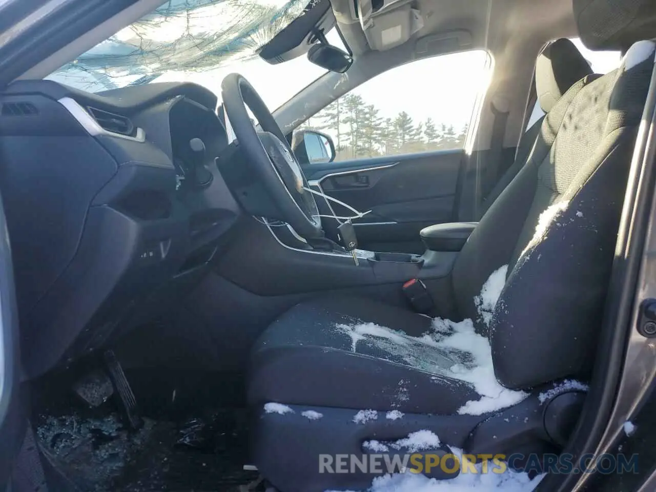 7 Photograph of a damaged car 2T3G1RFV5RC479089 TOYOTA RAV4 2024