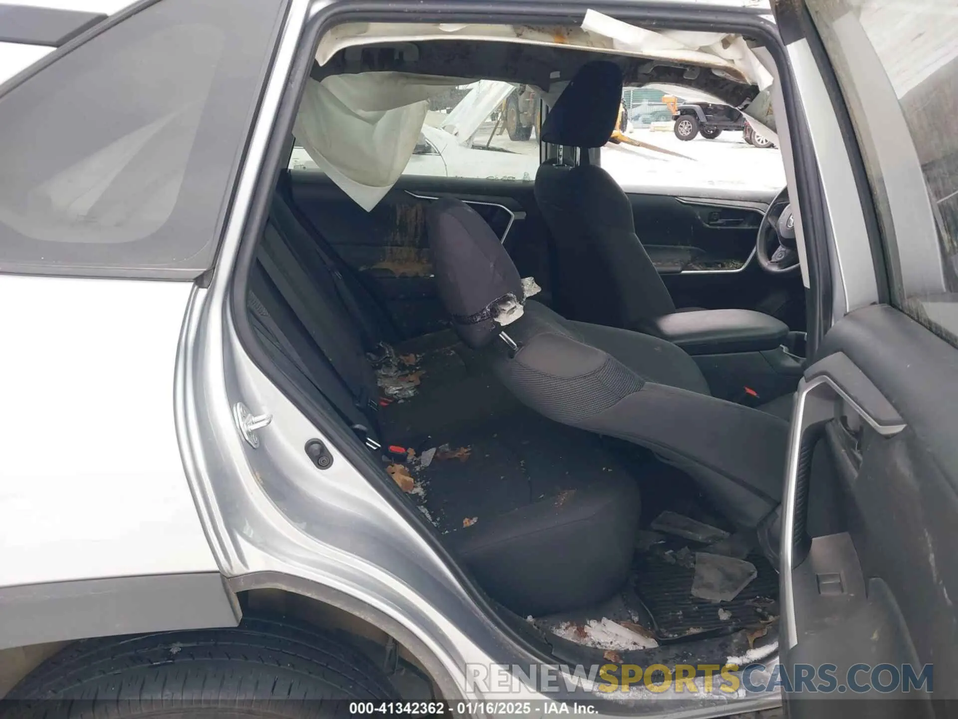 8 Photograph of a damaged car 2T3G1RFV7RC414650 TOYOTA RAV4 2024
