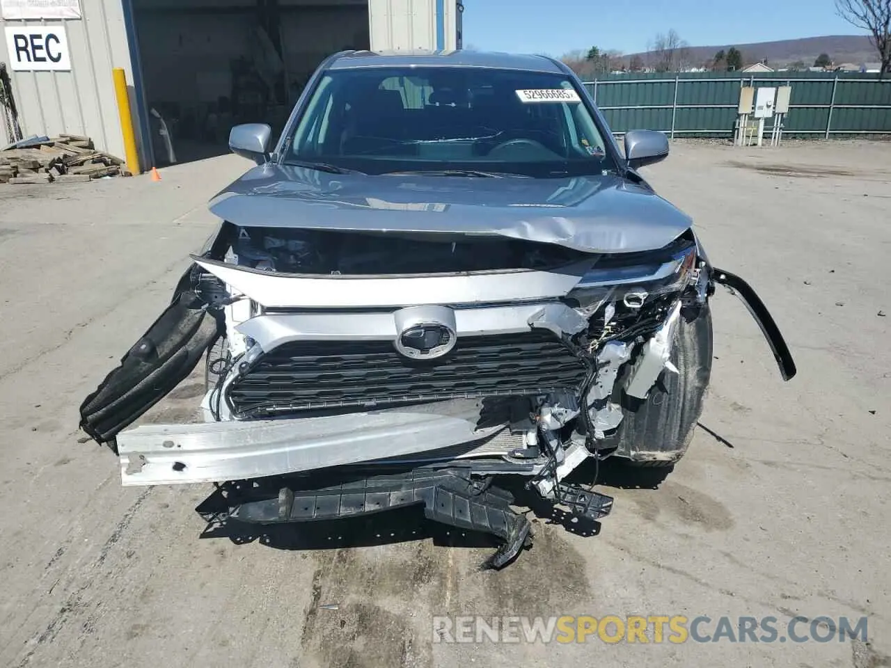 5 Photograph of a damaged car 2T3G1RFV9RC440442 TOYOTA RAV4 2024