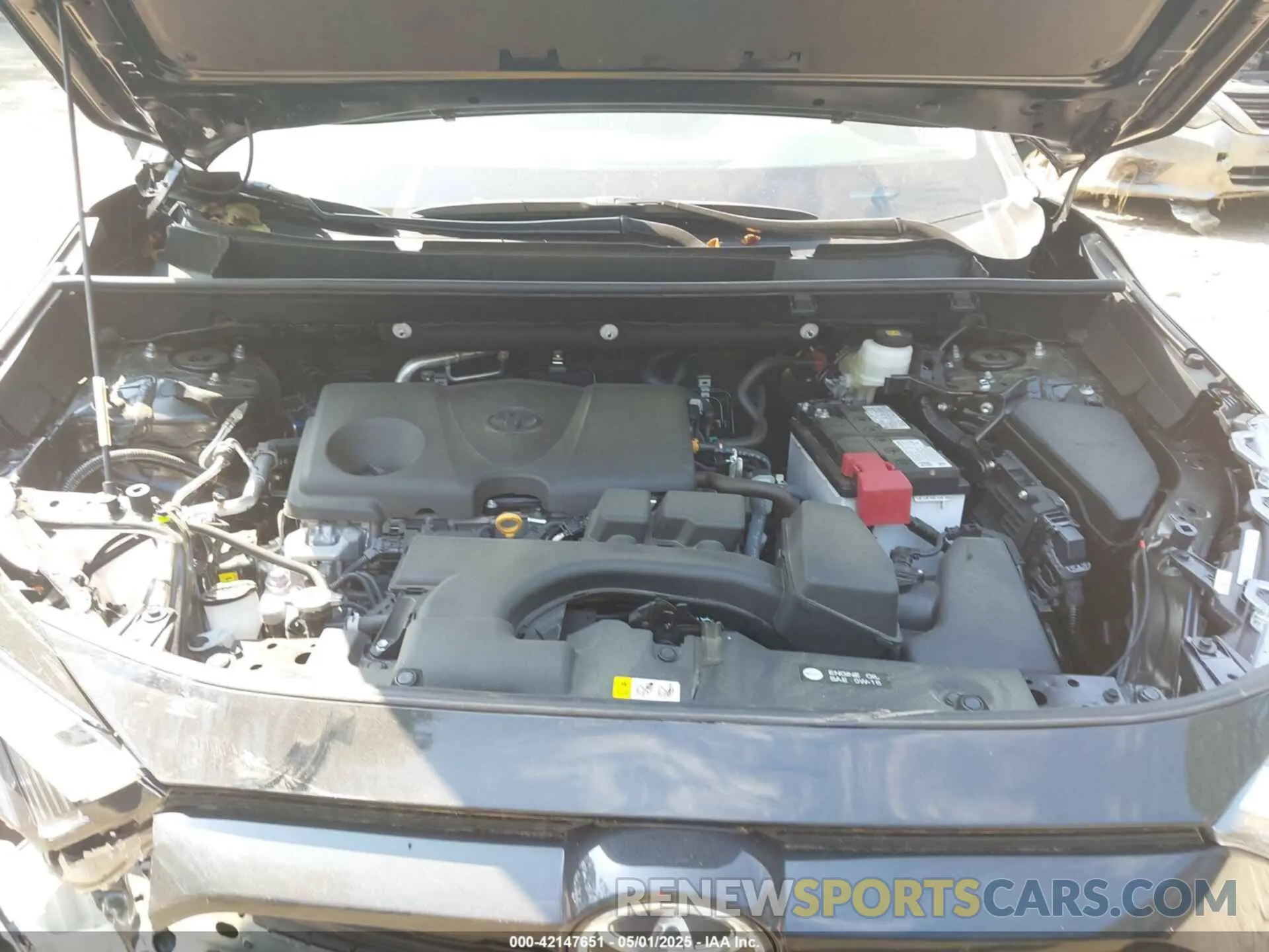 10 Photograph of a damaged car 2T3G1RFV9RC483985 TOYOTA RAV4 2024