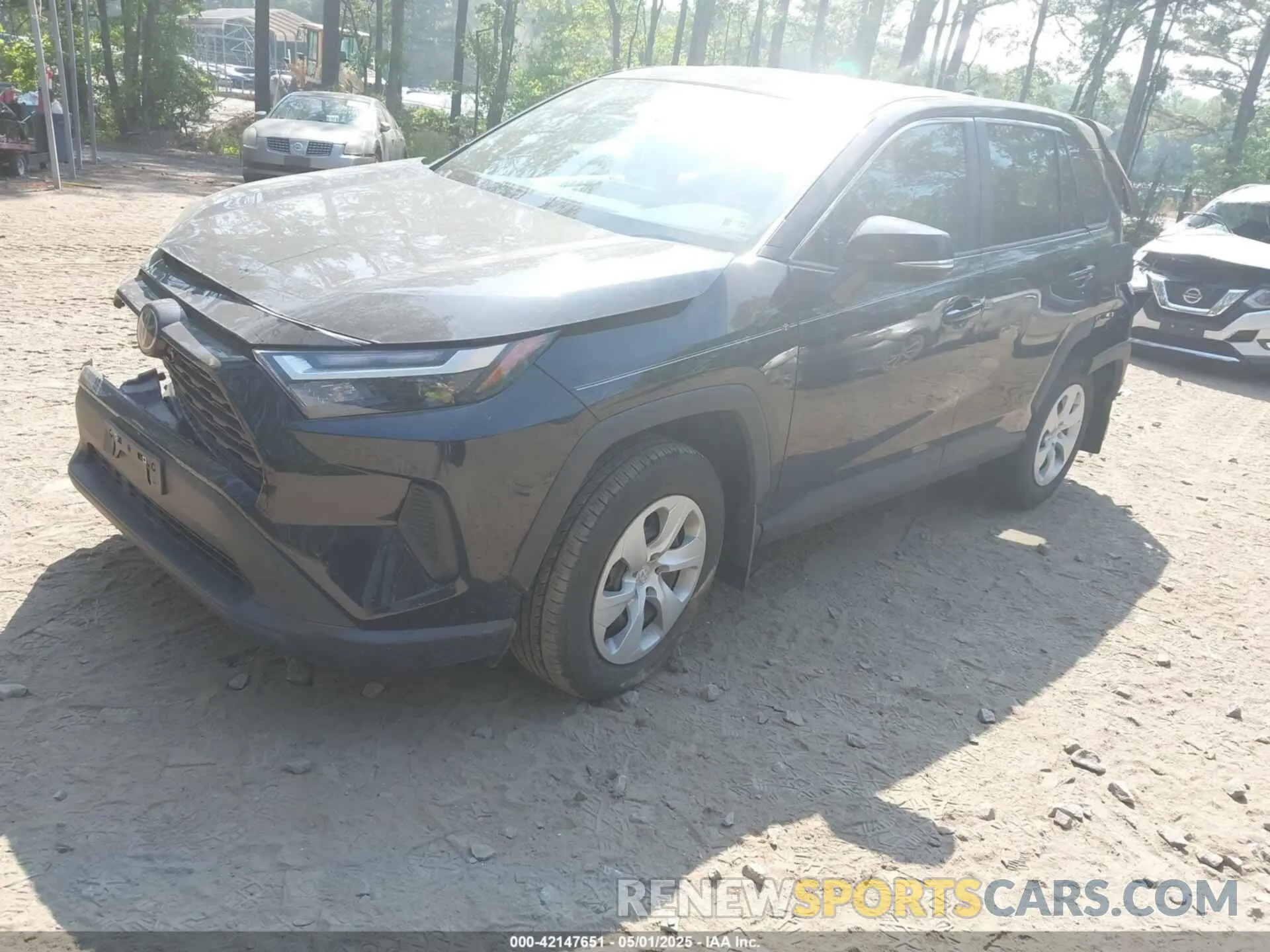 2 Photograph of a damaged car 2T3G1RFV9RC483985 TOYOTA RAV4 2024
