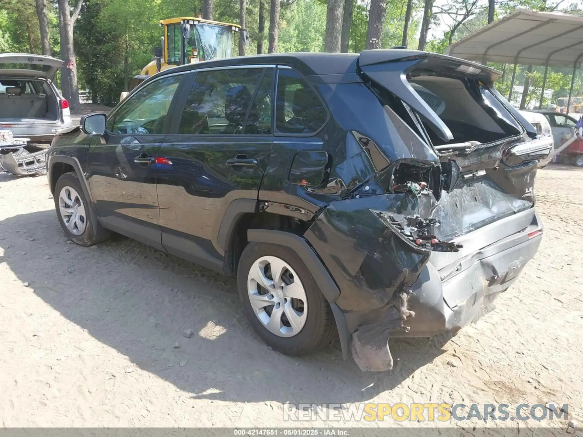 3 Photograph of a damaged car 2T3G1RFV9RC483985 TOYOTA RAV4 2024
