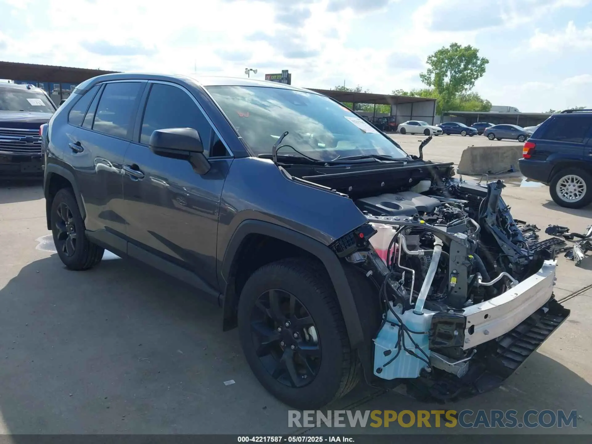 1 Photograph of a damaged car 2T3H1RFV0RC259296 TOYOTA RAV4 2024