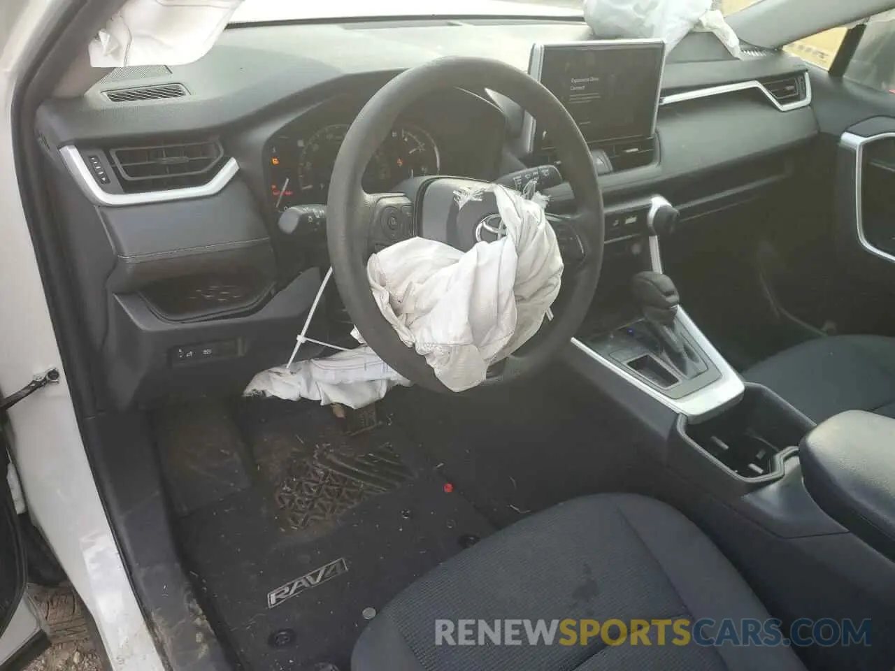 8 Photograph of a damaged car 2T3H1RFV0RW307992 TOYOTA RAV4 2024