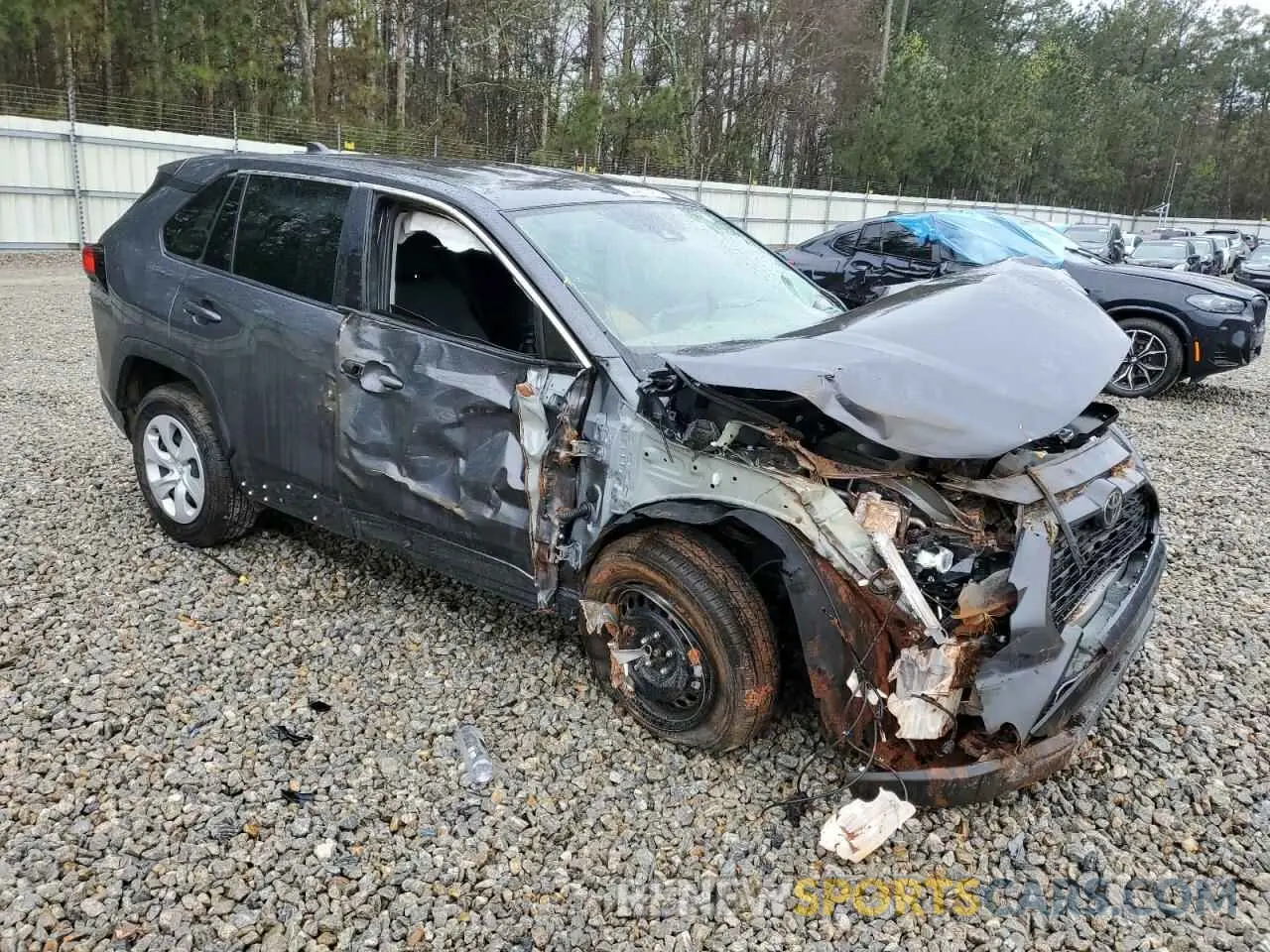 4 Photograph of a damaged car 2T3H1RFV0RW365231 TOYOTA RAV4 2024