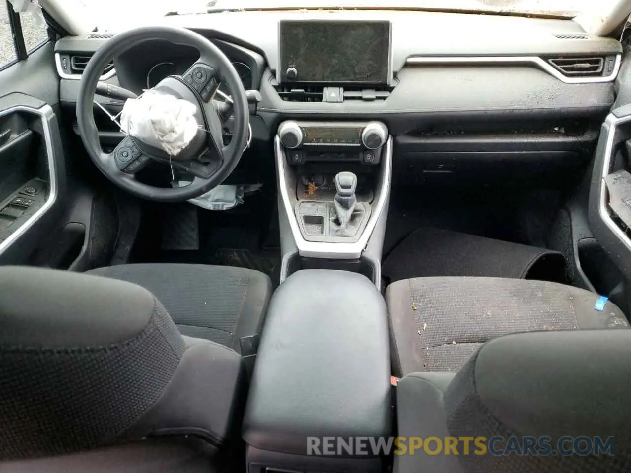 8 Photograph of a damaged car 2T3H1RFV0RW365231 TOYOTA RAV4 2024