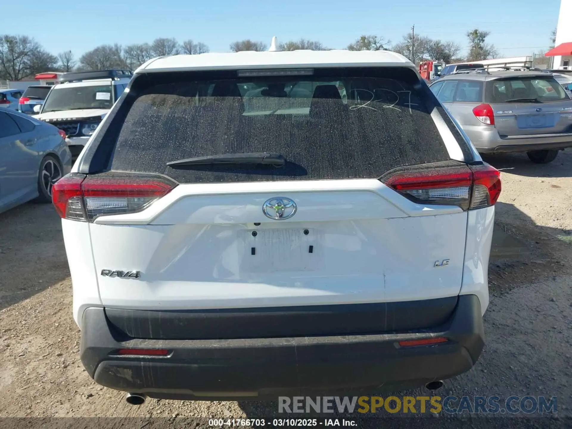 16 Photograph of a damaged car 2T3H1RFV1RC254365 TOYOTA RAV4 2024