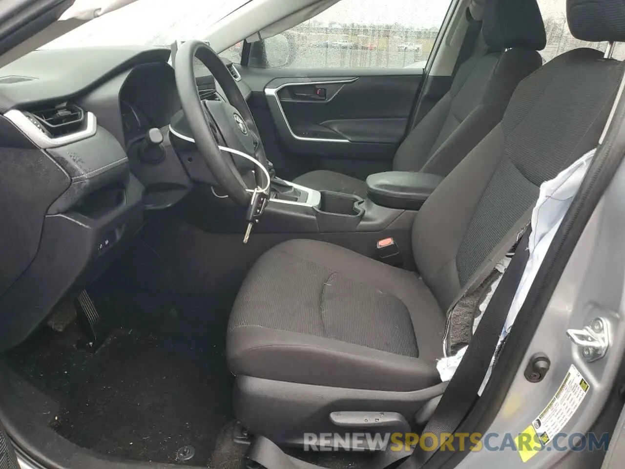 7 Photograph of a damaged car 2T3H1RFV1RC270808 TOYOTA RAV4 2024