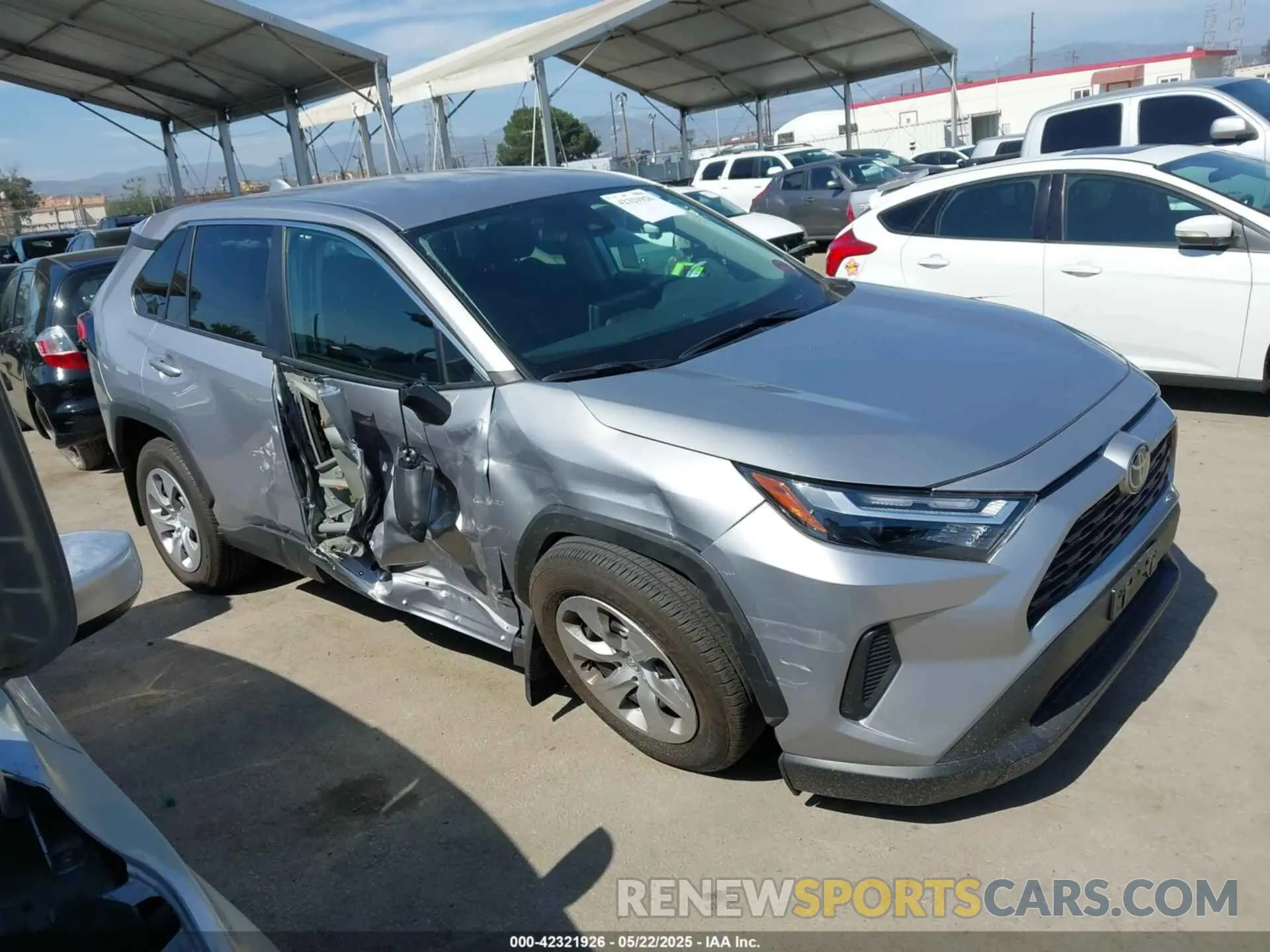 1 Photograph of a damaged car 2T3H1RFV1RC293277 TOYOTA RAV4 2024