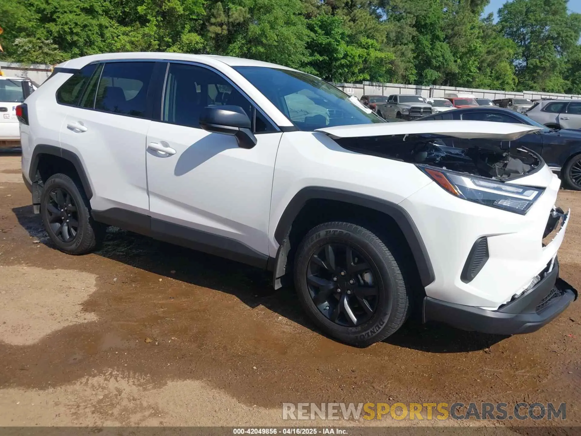 1 Photograph of a damaged car 2T3H1RFV1RC299094 TOYOTA RAV4 2024