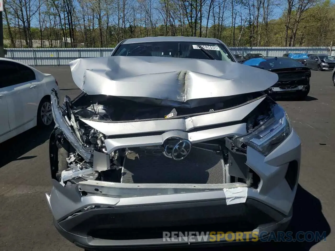 5 Photograph of a damaged car 2T3H1RFV1RW313025 TOYOTA RAV4 2024