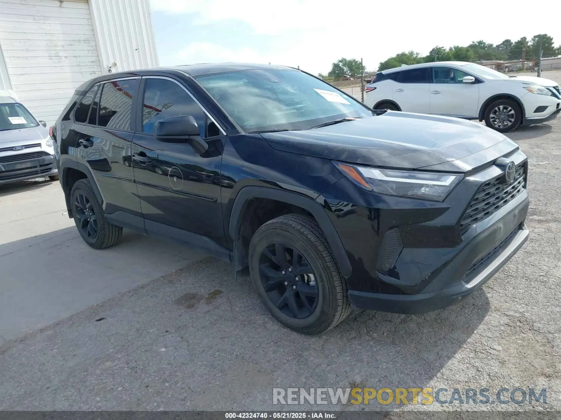 1 Photograph of a damaged car 2T3H1RFV1RW341942 TOYOTA RAV4 2024