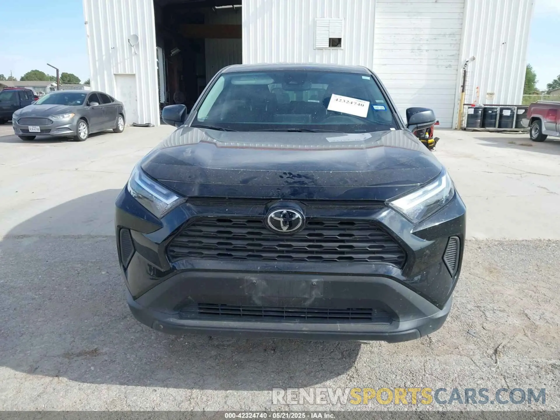 12 Photograph of a damaged car 2T3H1RFV1RW341942 TOYOTA RAV4 2024