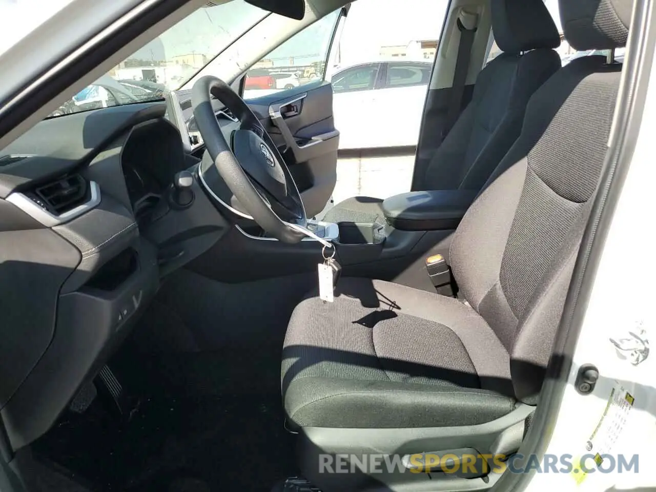 7 Photograph of a damaged car 2T3H1RFV2RC279176 TOYOTA RAV4 2024