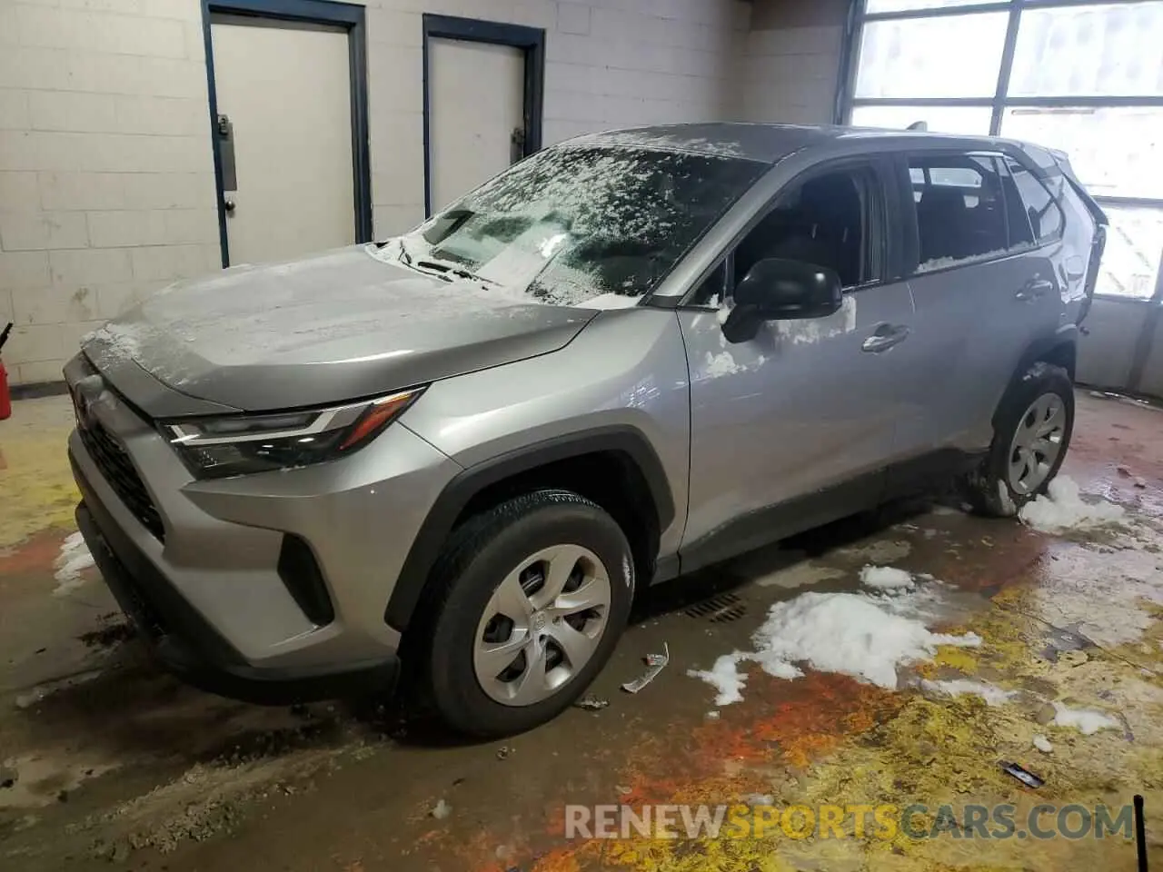 1 Photograph of a damaged car 2T3H1RFV2RC293532 TOYOTA RAV4 2024