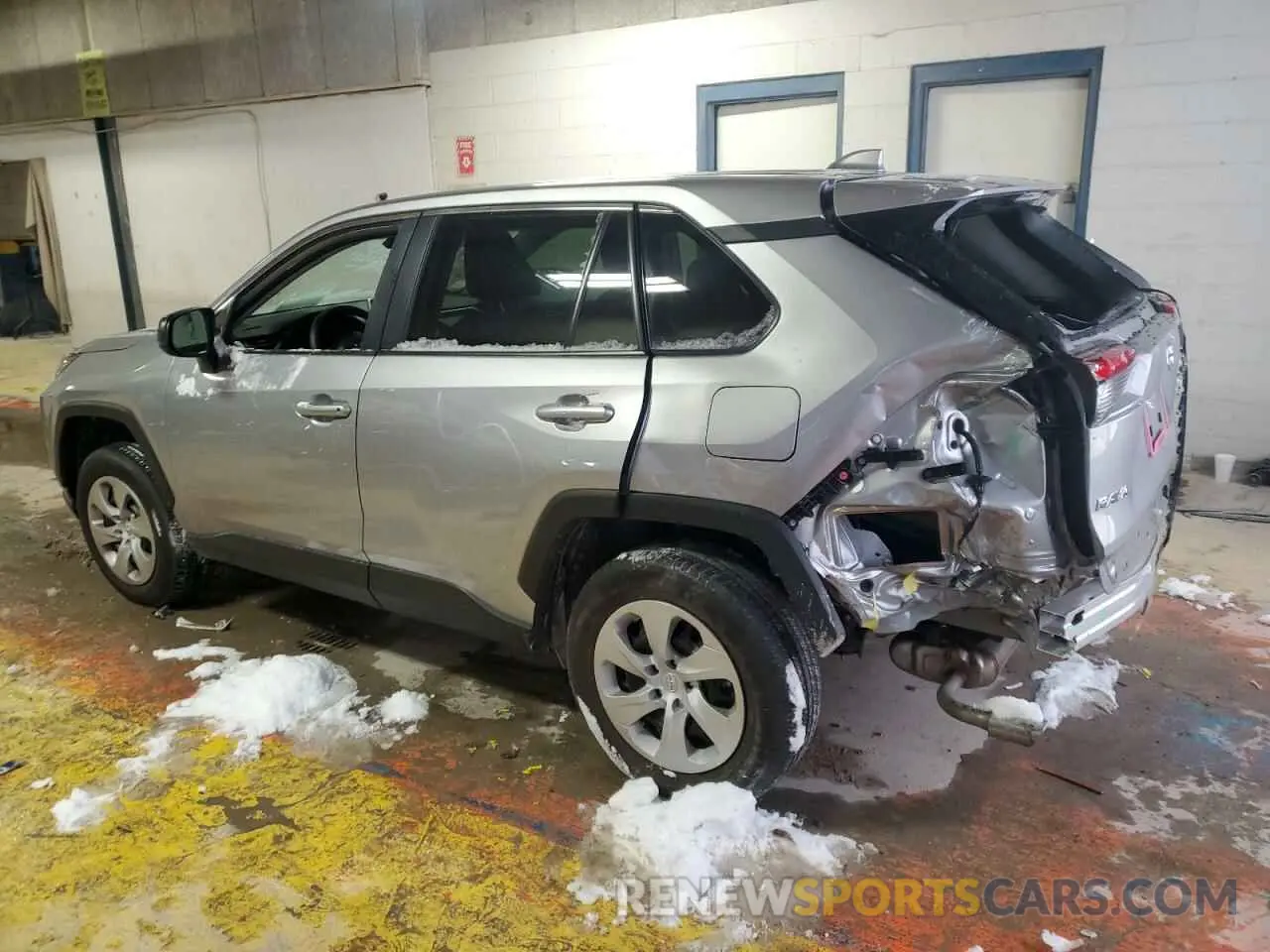 2 Photograph of a damaged car 2T3H1RFV2RC293532 TOYOTA RAV4 2024