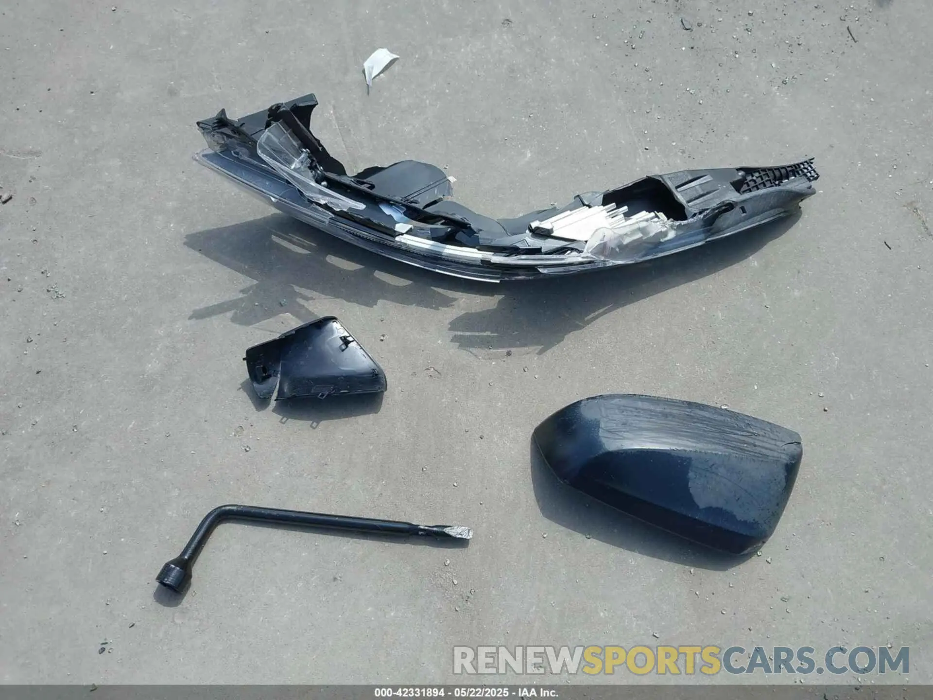 12 Photograph of a damaged car 2T3H1RFV2RW301160 TOYOTA RAV4 2024
