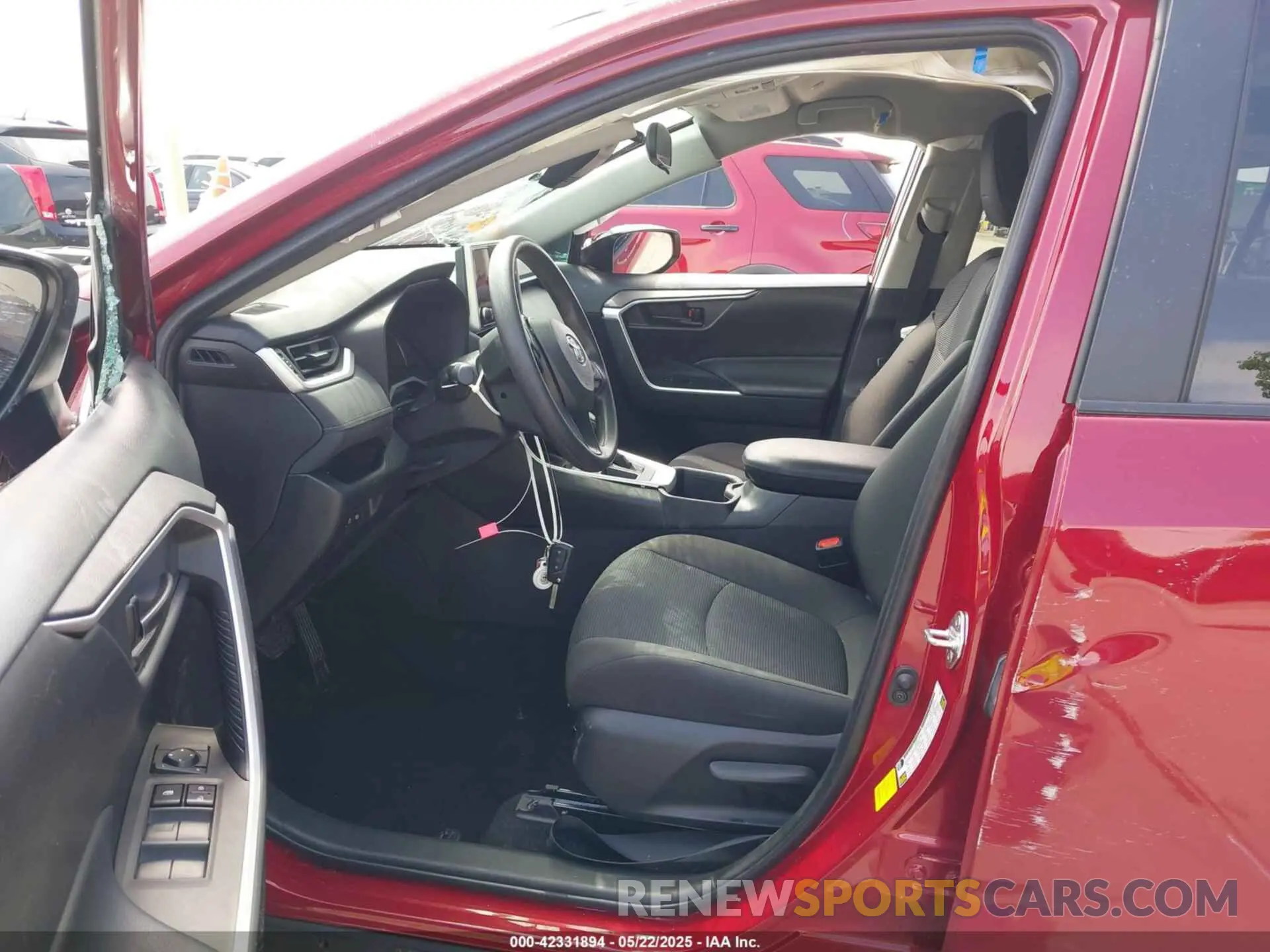 5 Photograph of a damaged car 2T3H1RFV2RW301160 TOYOTA RAV4 2024